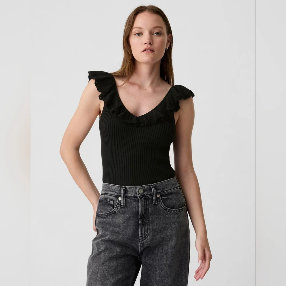 GAP Factory Women's Sleeveless Ruffle Edge Sweater Tank Top Sz XXL BLK - Picture 2 of 13